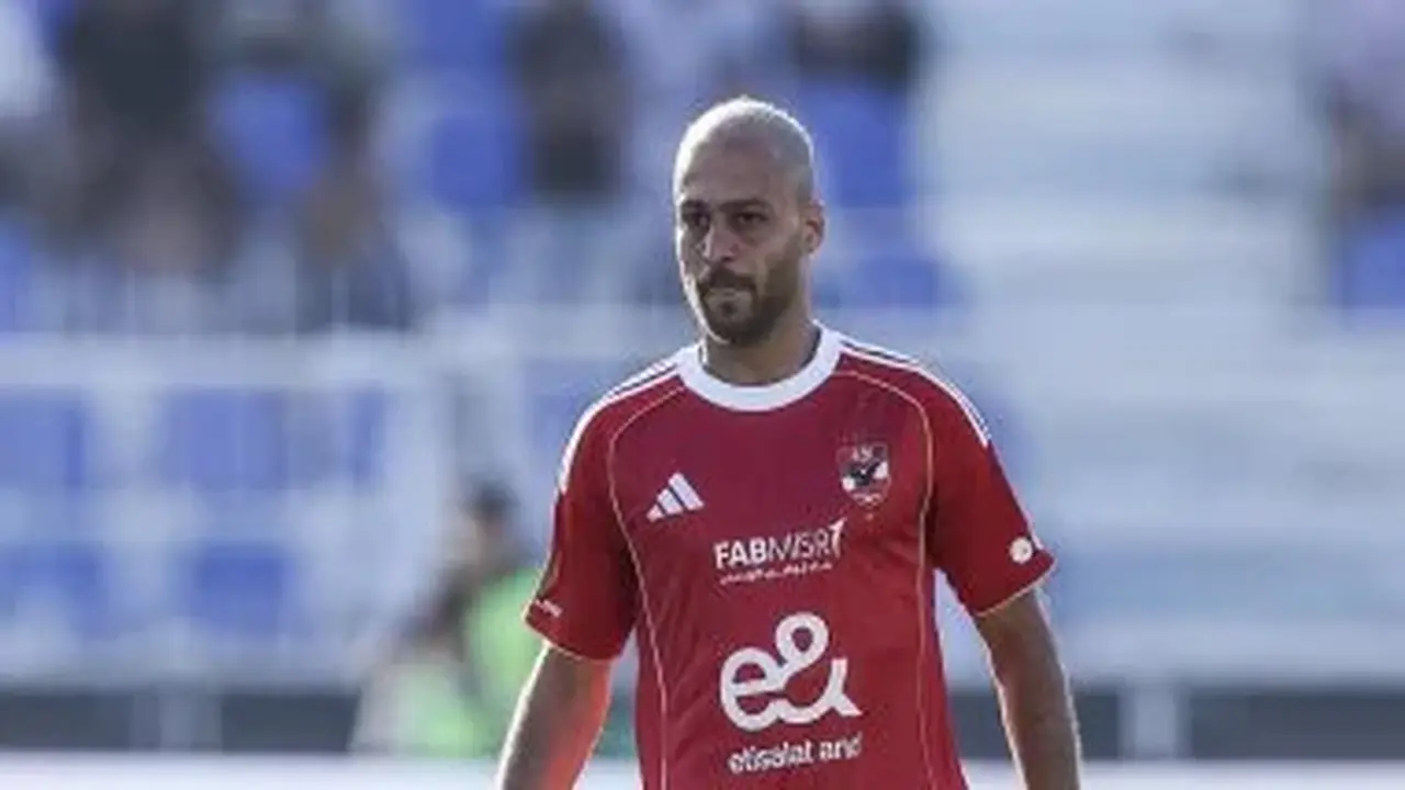 بيكهام يغادر الأهلي ويعزز صفوف سيراميكا بناءً على طلب علي ماهر في يناير